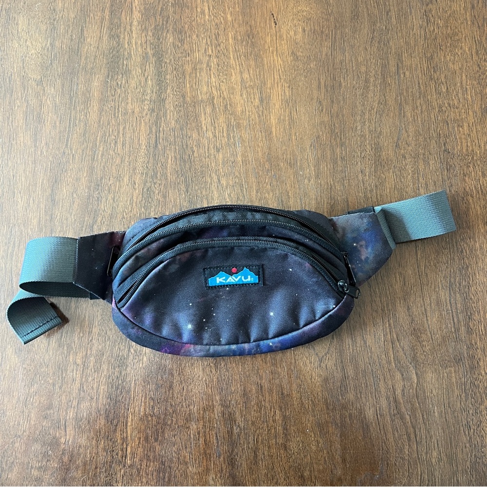 KAVU Canvas Spectator Belt Bag Hip Fanny Pack, NWOT Galaxy Print